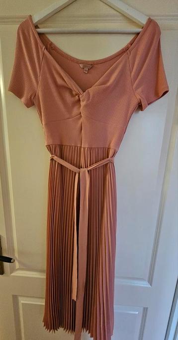 Roze Midi Jurk met Plooien - GUESS BRAND beschikbaar voor biedingen
