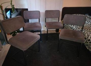 Set van 4 grijze vintage stoelen beschikbaar voor biedingen