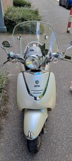 Fijne scooter die met wat liefde weer perfect is., Ophalen, Gebruikt, Overige typen