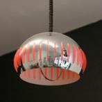 UFO hanglamp Space Age lamp jaren 70 vintage roze & chroom, Huis en Inrichting, Lampen | Hanglampen, Space age vintagen jaren 70 bol met chroom