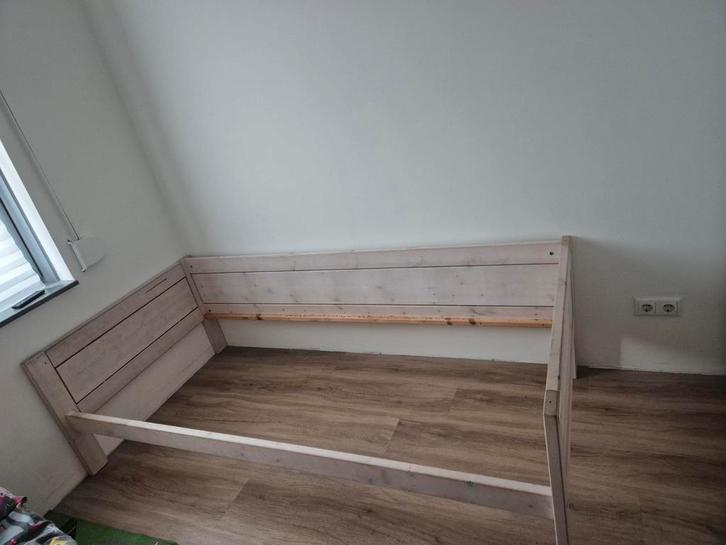Lifetime bed ophoogsets en veel losse planken, Kinderen en Baby's, Kinderkamer | Stapelbedden en Hoogslapers, Gebruikt, Hoogslaper