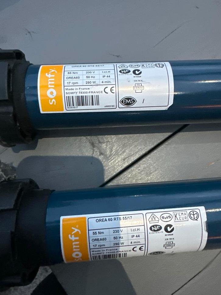 Somfy Rollluikmotoren OREA 60 RTS 55/17, Doe-het-zelf en Verbouw, Rolluiken, Gebruikt, Minder dan 100 cm, Minder dan 100 cm, Overige kleuren