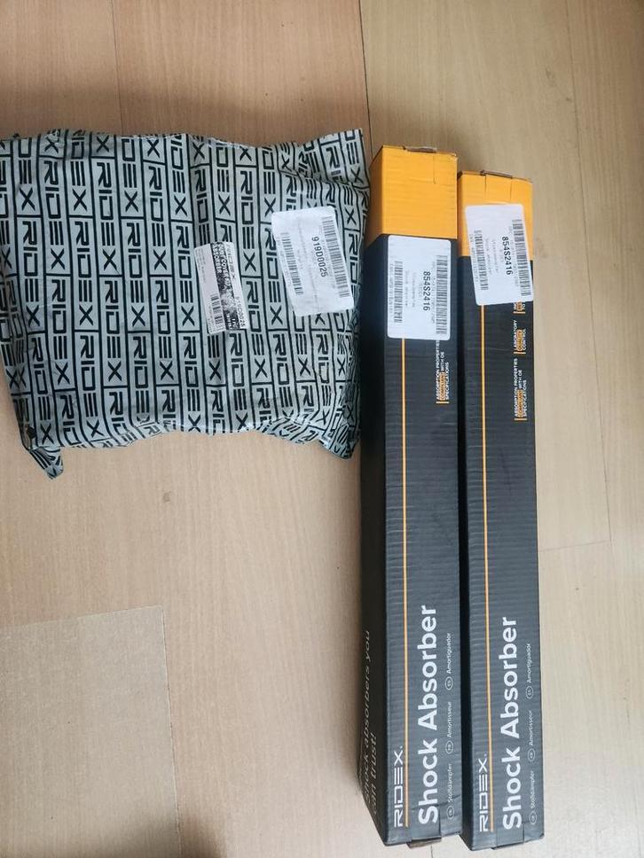 ( achter) Schokdempers met stoefhoezen Skoda Superb 3T5, Auto-onderdelen, Ophanging en Onderstel, Audi, Porsche, Volkswagen, Skoda