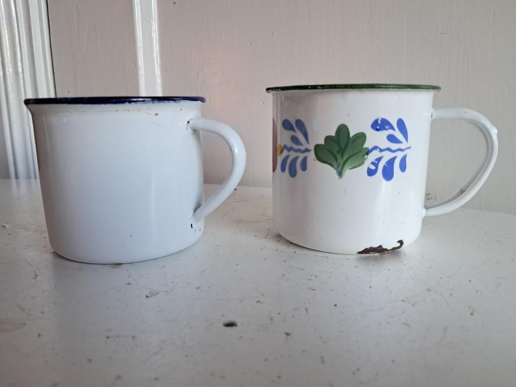 Vintage emaille mokken, Antiek en Kunst, Antiek | Emaille, Ophalen of Verzenden