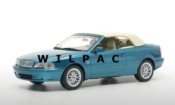 Volvo. C70 cabrio 1:18. DNA. Collectibles turquoise metallic, Hobby en Vrije tijd, Modelauto's | 1:18, Nieuw, Auto, Overige merken