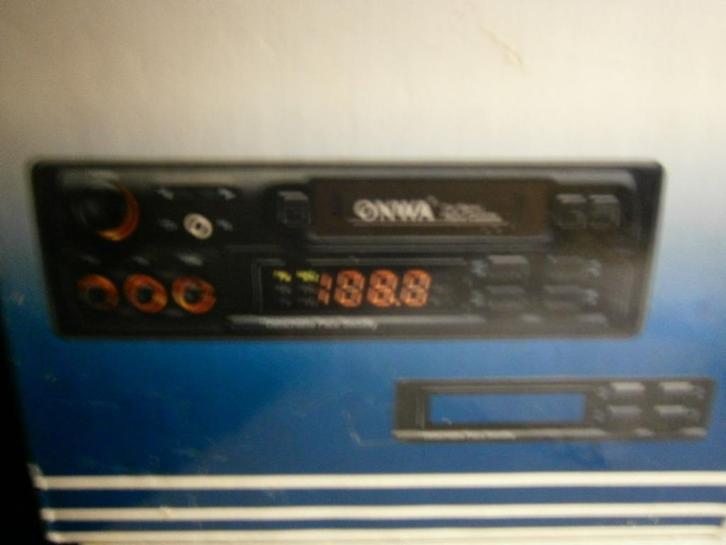 Onwa stereo autoradio FM MW LW autoreverse cassette + doos, Auto diversen, Autoradio's, Gebruikt, Ophalen