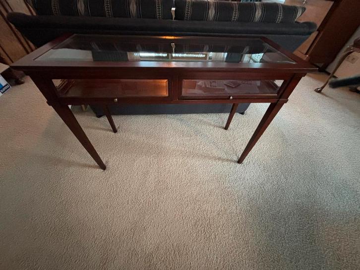 Mooie Vitrinekast, Antiek en Kunst, Antiek | Meubels | Tafels, Ophalen