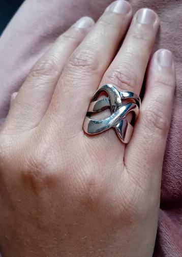Zilveren ring 17 mm beschikbaar voor biedingen