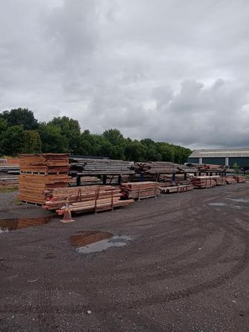 Diverse balken circulair in meerdere kopmaten/ lengtes beschikbaar voor biedingen