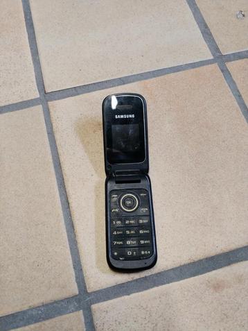 Samsung GT-E1190 zonder lader beschikbaar voor biedingen
