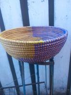 Rieten mand gemaakt in Senegal 31x24 cm., Huis en Inrichting, Woonaccessoires | Schalen en Manden, Ophalen of Verzenden, Nieuw