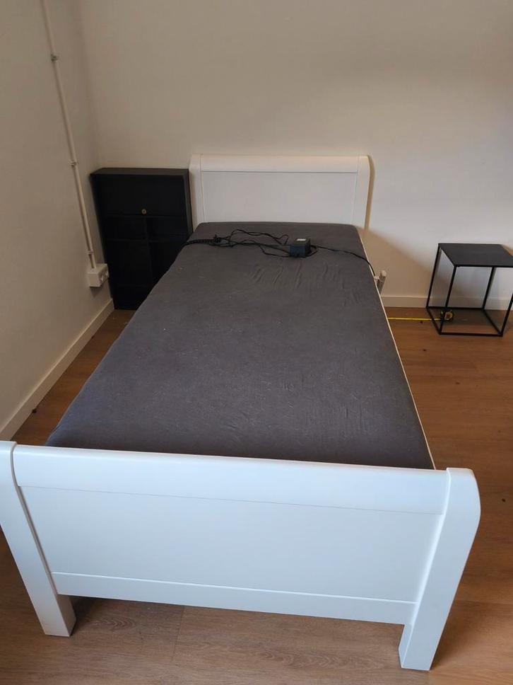 Elektrisch verstelbaar 1persoons bed!, Huis en Inrichting, Slaapkamer | Bedden, Eenpersoons, 90 cm, Hout, Verstelbaar, Ophalen