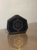 Tomorrowland Orbyz 2025 Treasure Case - Limited Edition, Ophalen of Verzenden