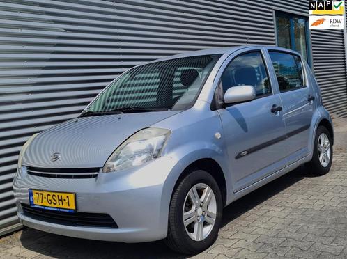 Daihatsu Sirion 2 1.0-12V Premium 5drs 09-2008 Grijs Metalli, Auto's, Daihatsu, Bedrijf, Te koop, Sirion, ABS, Airbags, Centrale vergrendeling