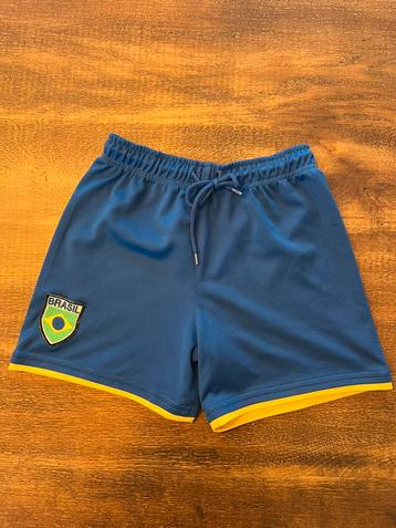 Sportbroek maat 98 beschikbaar voor biedingen