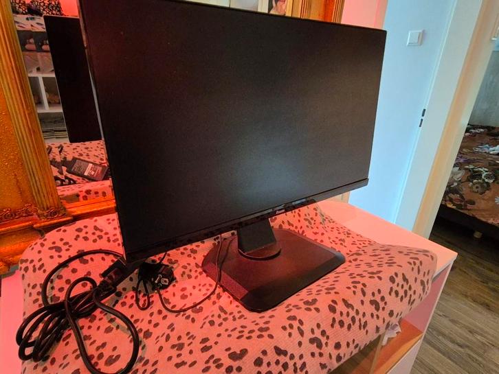 Iiyama ProLite 24" Full HD Monitor, Computers en Software, Monitoren, Gebruikt, 60 Hz of minder, DisplayPort, HDMI, In hoogte verstelbaar