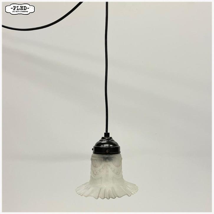 Fraai, oud, Glazen art deco hanglampje / nieuw snoer, Huis en Inrichting, Lampen | Hanglampen, Gebruikt, Minder dan 50 cm, Glas