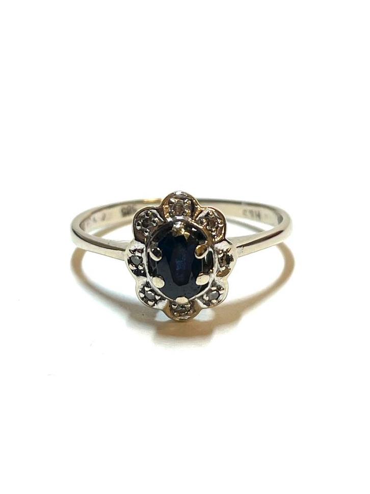 14k witgouden ring met een saffier en diamanten, Sieraden, Tassen en Uiterlijk, Ringen, Zo goed als nieuw, Dame, 17 tot 18, Goud