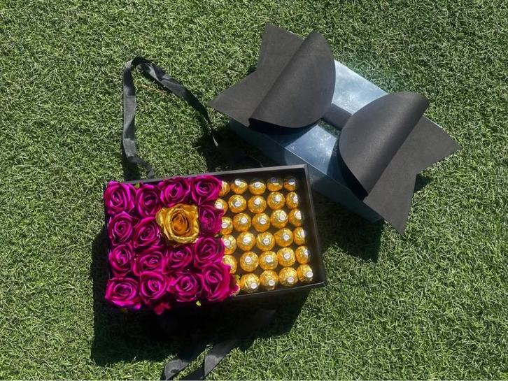 Flowerbox, giftbox, Huis en Inrichting, Woonaccessoires | Droogbloemen, Nieuw, Verzenden