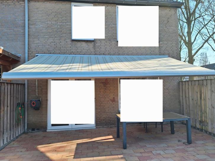 Zonneluifel zonnescherm luifel handbediening degelijk koopje, Tuin en Terras, Zonneschermen, Zo goed als nieuw, Knikarmscherm