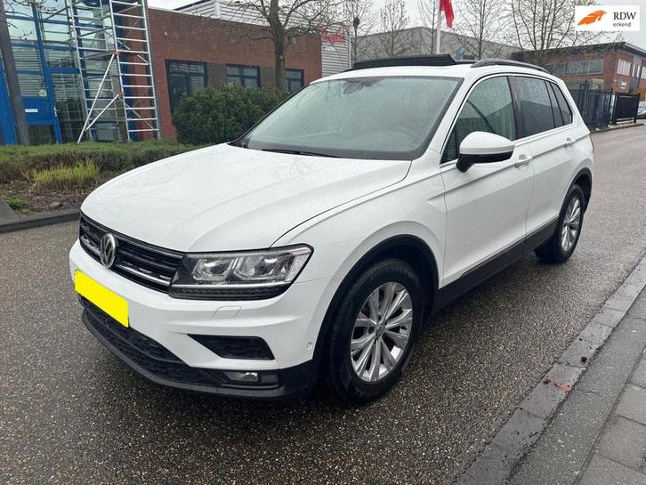VOLKSWAGEN TIGUAN 1.4 TSI ACT/PANO/LEDER/CAMERA/TREKHAAK/VOL, Auto's, Volkswagen, Bedrijf, Te koop, Tiguan, ABS, Airbags, Airconditioning
