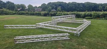 Truss hut 453 beschikbaar voor biedingen