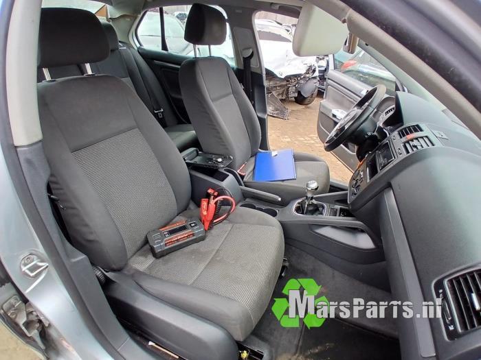 Veiligheidsgordel rechts-voor van een Volkswagen Jetta, Auto-onderdelen, Interieur en Bekleding, Volkswagen, Gebruikt, 3 maanden garantie