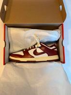 Nike Dunk Low, Overige kleuren, Nieuw, Ophalen of Verzenden, Sneakers of Gympen