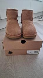 UGG Classic Mini II Boot, Ophalen of Verzenden, Nieuw, Bruin