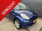Daihatsu Sirion 2 1.3-16V Comfort AUTOMAAT/AIRCO/5DEURS/NIEU, Auto's, Stof, Gebruikt, 4 cilinders, Elektrische ramen
