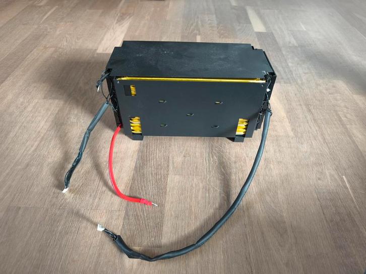 LiFePO₄ Accupakket 35Ah 14S1P - 1 Cel Defect, Hobby en Vrije tijd, Elektronica-componenten, Gebruikt, Ophalen