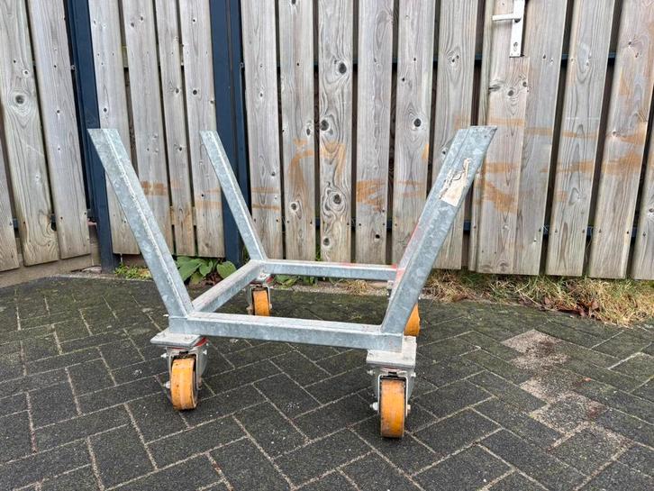 Buizen / pijpenkar ! Robuust !, Doe-het-zelf en Verbouw, Transportwagens, Zo goed als nieuw, Transportkar, 100 liter of meer, Ophalen