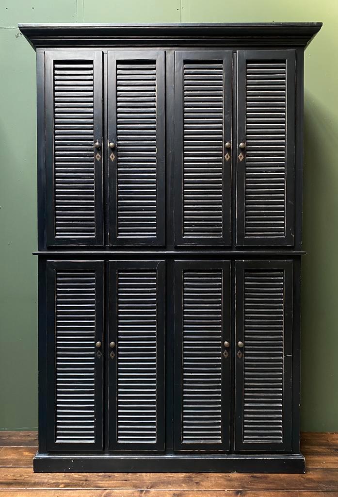 Zwarte legkast kledingkast hout Louvre deuren, Huis en Inrichting, Kasten | Overige, Gebruikt, Ophalen