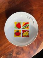 6 spaghettiborden en -schaal Yong, Huis en Inrichting, Keuken | Servies, Ophalen, Zo goed als nieuw, Bord(en), Overige stijlen