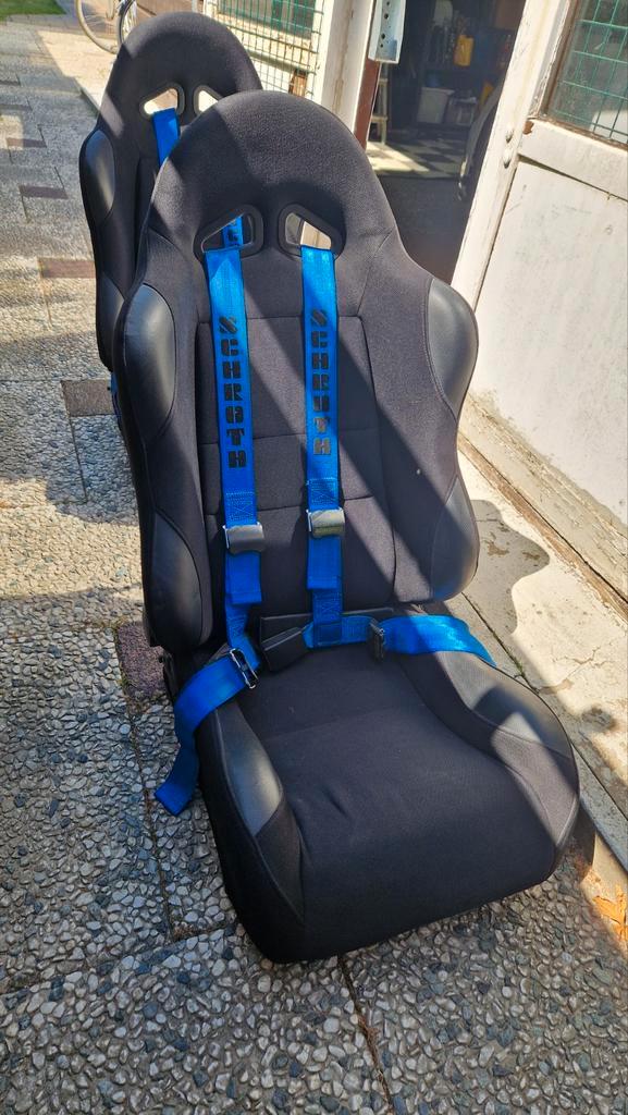 Kuipstoelen met 4-punts gordels - Nieuwstaat, Auto-onderdelen, Interieur en Bekleding, Nieuw, Ophalen