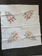Hand Geborduurd Bloemen Doek Vintage '50-'80, Ophalen of Verzenden