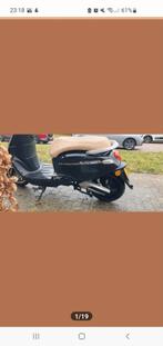 Elektrische scooter nieuwstaat - geel kenteken, Ophalen, Maximaal 45 km/u, Elektrisch, Zo goed als nieuw