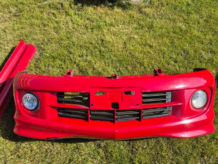 Daihatsu YRV turbo voorbumper en sideskirts, Auto-onderdelen, Carrosserie en Plaatwerk, Bumper, Daihatsu, Voor, Rechts, Ophalen of Verzenden