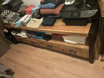 Tv meubel mangohout bruin beschikbaar voor biedingen