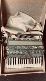 Zeer nette Marinucci accordeon Mod.550, Muziek en Instrumenten, Accordeons, Ophalen, Gebruikt, 80-bas, Marinucci