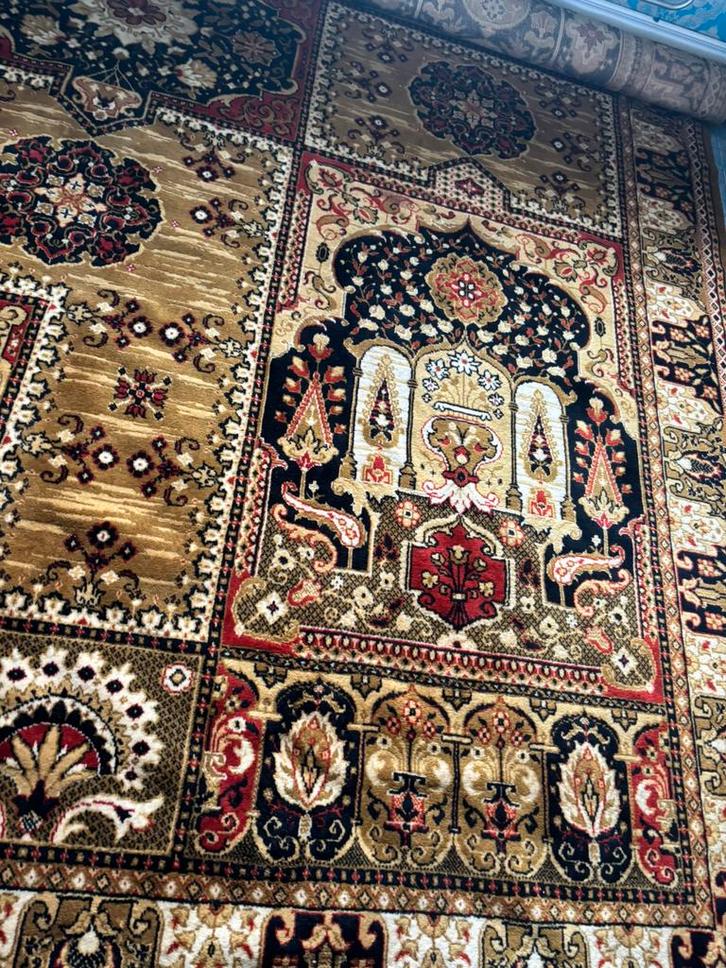 Wollen vloerkleed 350x250 cm voor maar 165 eurotop kwaliteit, Huis en Inrichting, Stoffering | Tapijten en Kleden, Zo goed als nieuw