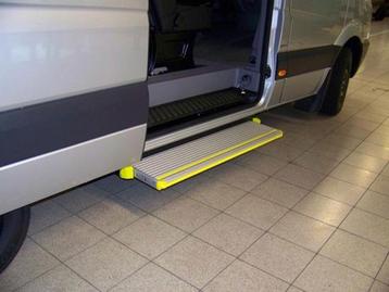 opstap sprinter 907 schuifdeur extra breed 90cm beschikbaar voor biedingen