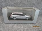 VW Passat   1:43, Ophalen of Verzenden, Zo goed als nieuw, Auto's