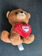 Koop nu vast je knuffel voor Valentijnsdag beer met hart, Ophalen of Verzenden, Zo goed als nieuw, Beer