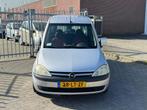 Opel Tour 1.6 Njoy 5 persoons! Airco l Navi l PDC l Elek pak, Voorwielaandrijving, Gebruikt, 4 cilinders, Bedrijf