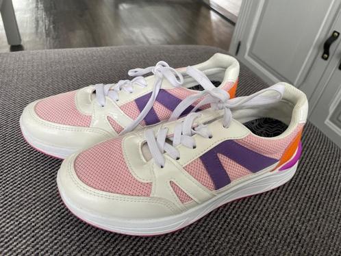 SKECHERS SNEAKERS maat 38 - WD014, Kleding | Dames, Schoenen, Zo goed als nieuw, Sneakers of Gympen, Wit, Ophalen of Verzenden