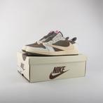 Travis Scott  Reverse Mocha, Ophalen of Verzenden, Nieuw, Bruin