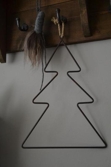 Kerstboom sobere Roest - ijzer draad - Landelijk stoer beschikbaar voor biedingen