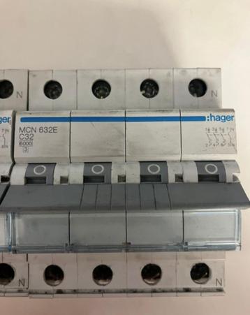 3x Hager MCN 632E C32 installatieautomaat 3-fase beschikbaar voor biedingen