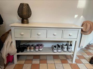 Sidetable wit hout beschikbaar voor biedingen